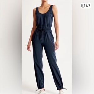 Abercrombie & Fitch Petite Traveler Jumpsuit - Navy (Dark Blue)